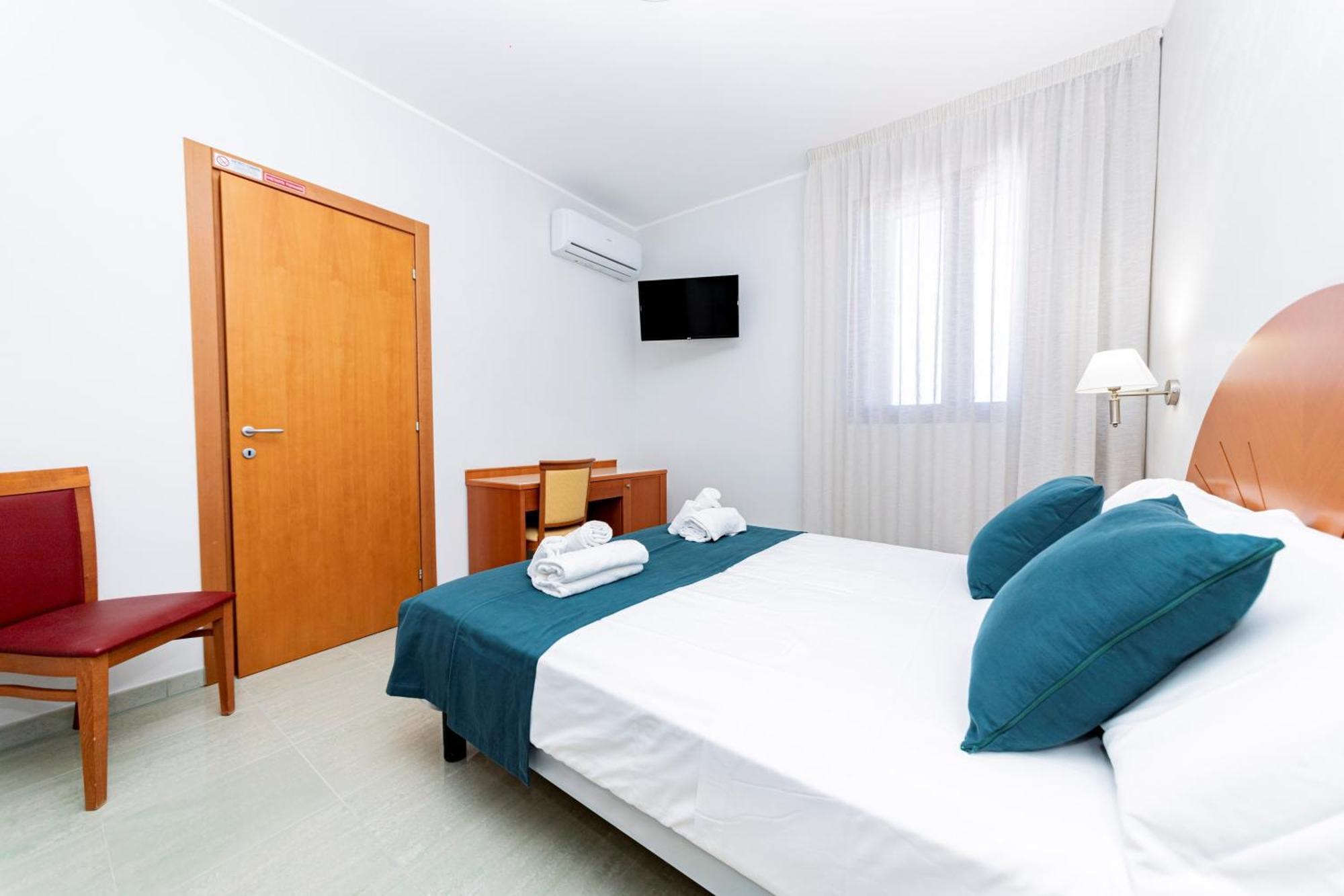 Alba Hotel Torre Lapillo