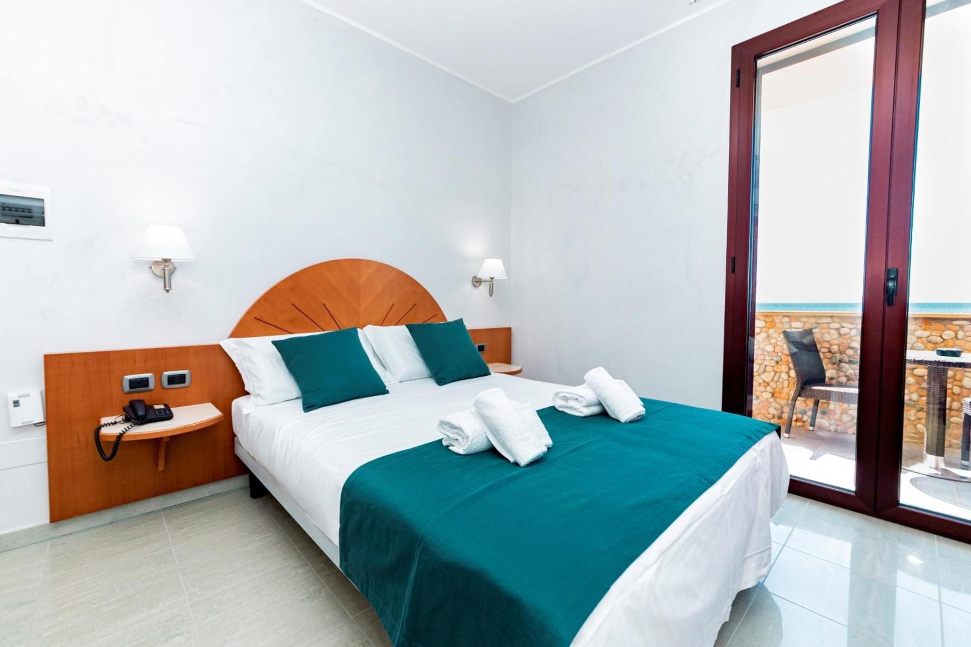 Hotel Alba Torre Lapillo