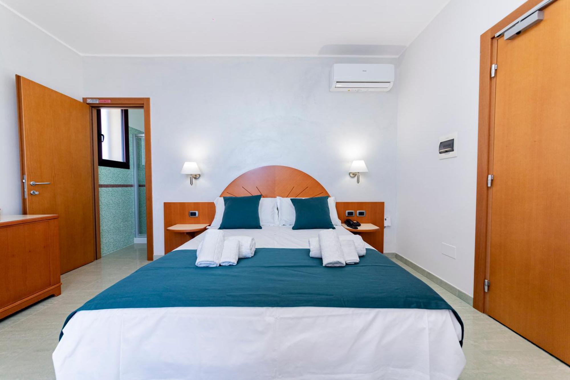 Hotel Alba Torre Lapillo