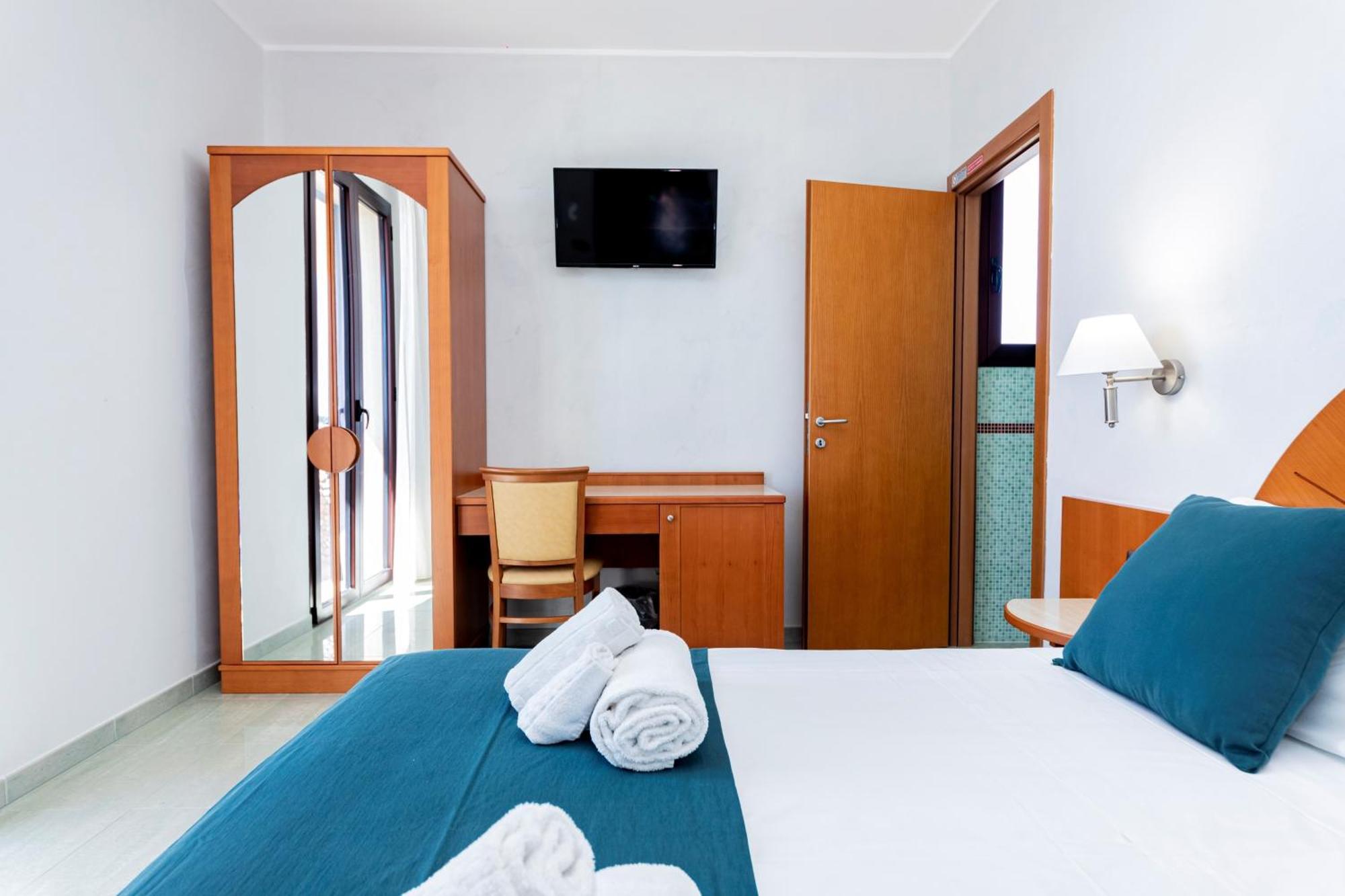 Alba Hotel Torre Lapillo