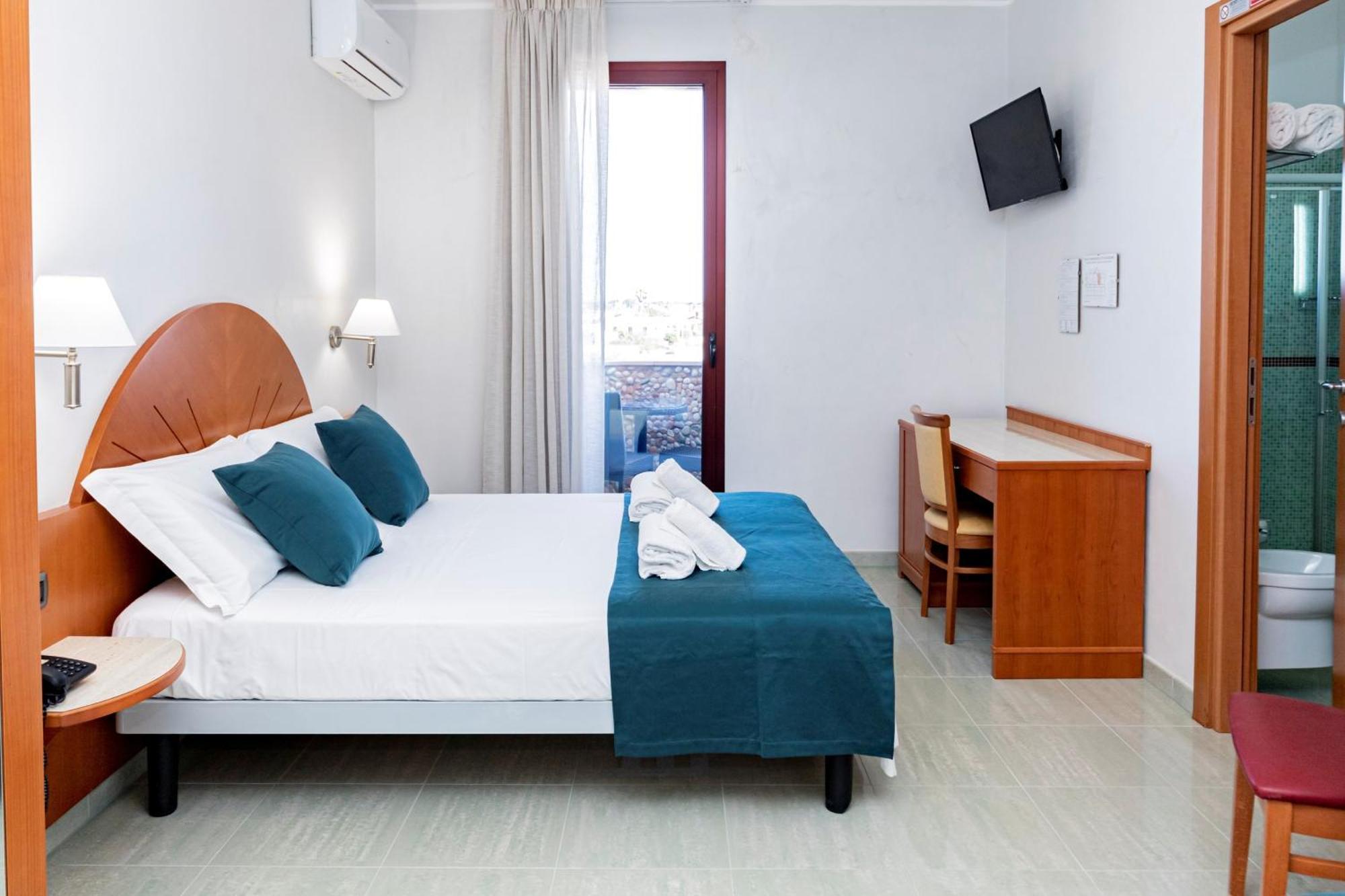 Alba Hotel Torre Lapillo